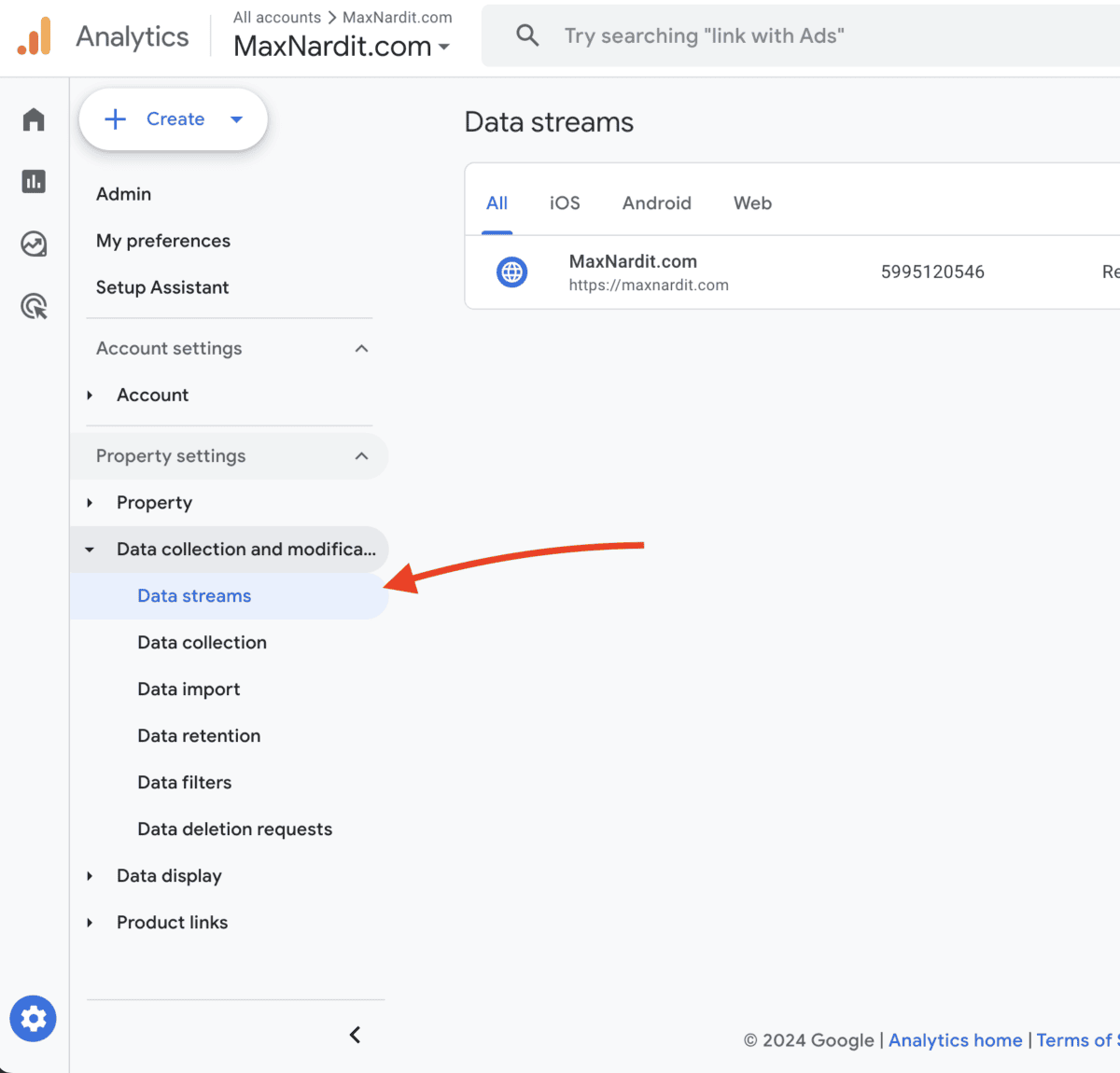 Analytics interface showing data stream configuration options.